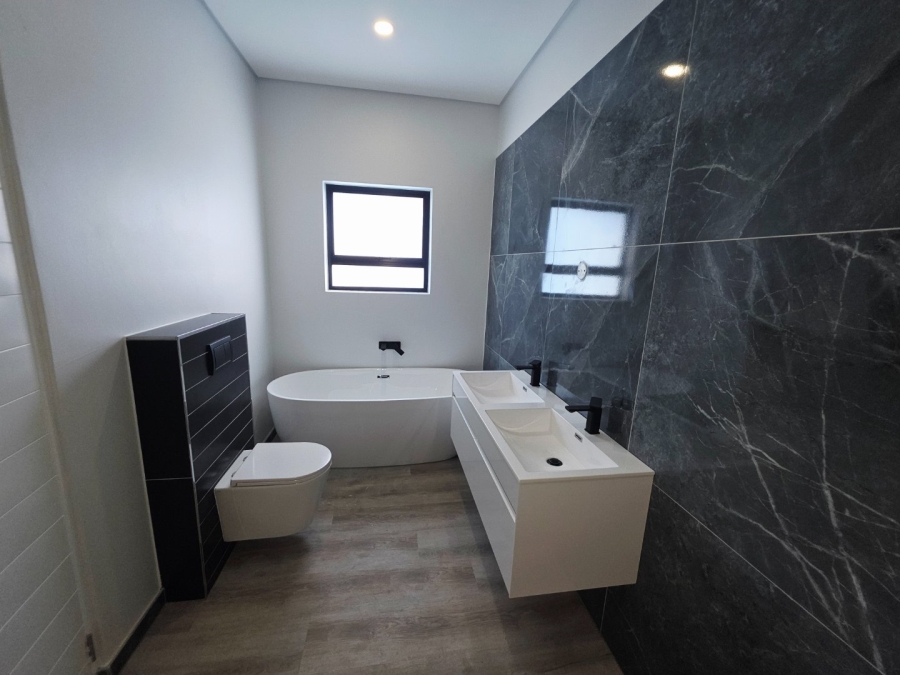 4 Bedroom Property for Sale in Sandown Western Cape